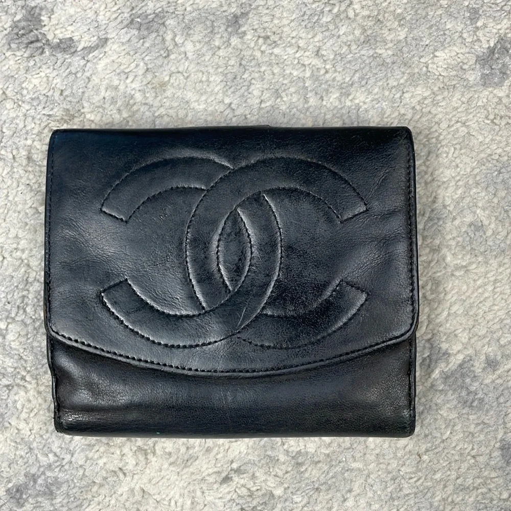 Chanel Black Leather Compact Double Snap Wallet Interlocking CC